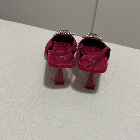 Zara shoes with rhinestones. Pink color. Size 8.5 - Picture 3 of 6